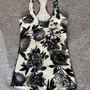 Lululemon Cool Racerback Size 4